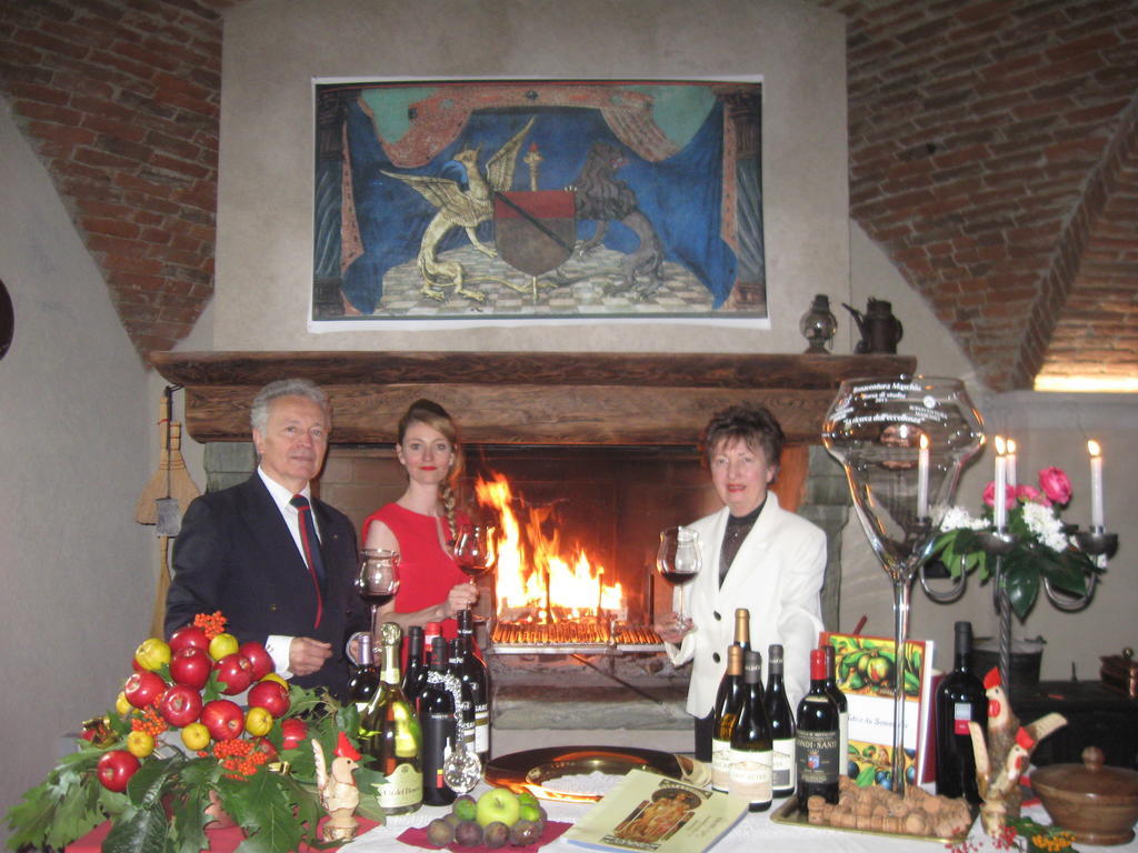 A' La Table Du Sommelier Chambres D Hotes & Restaurant Saint-Vincent Exteriér fotografie